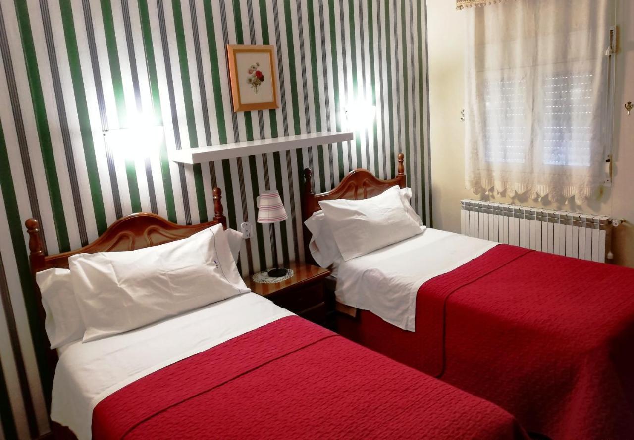 Hostal Martin - Sanabria Ribadelago Zewnętrze zdjęcie