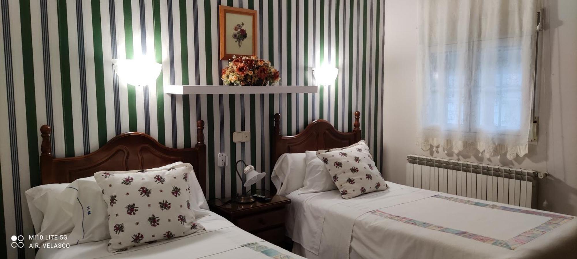 Hostal Martin - Sanabria Ribadelago Zewnętrze zdjęcie