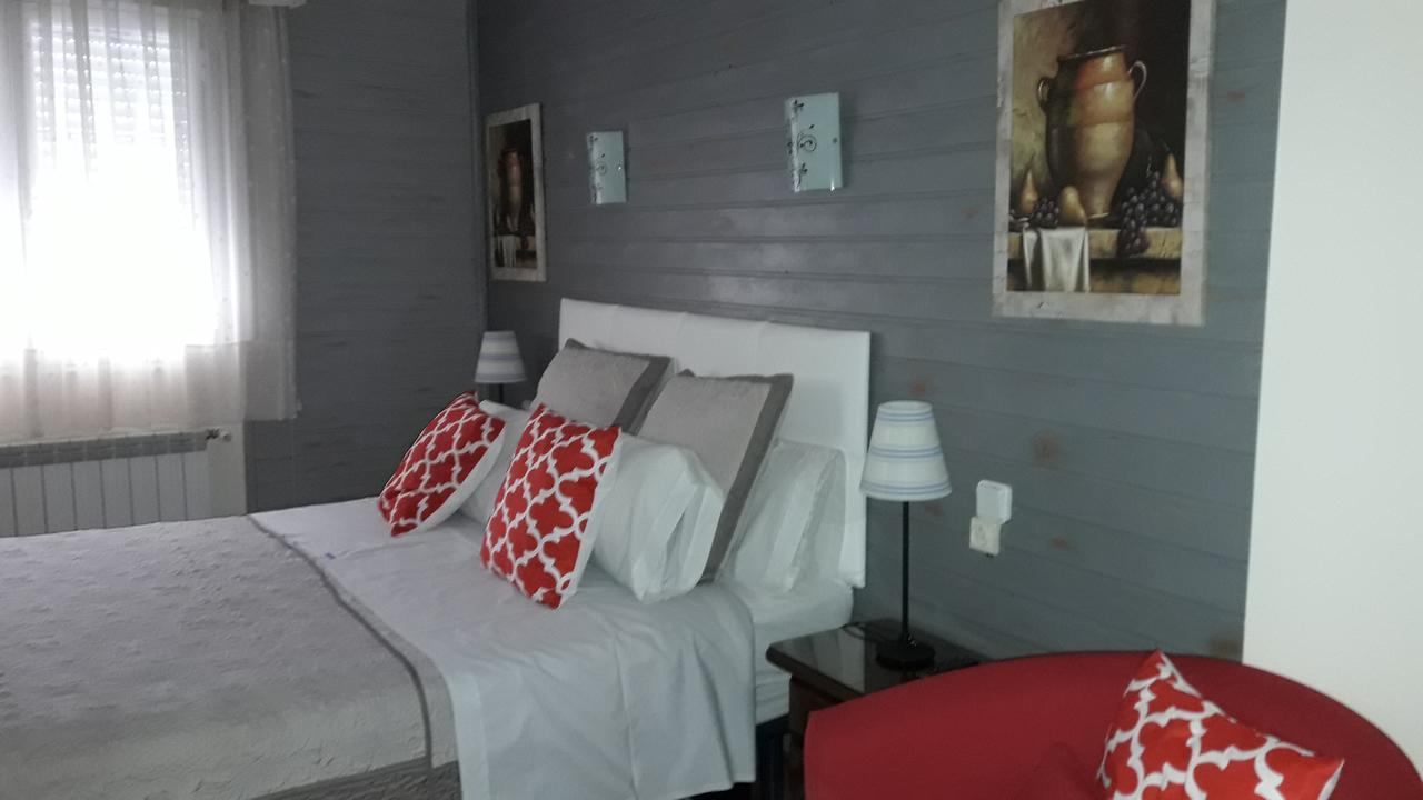 Hostal Martin - Sanabria Ribadelago Zewnętrze zdjęcie