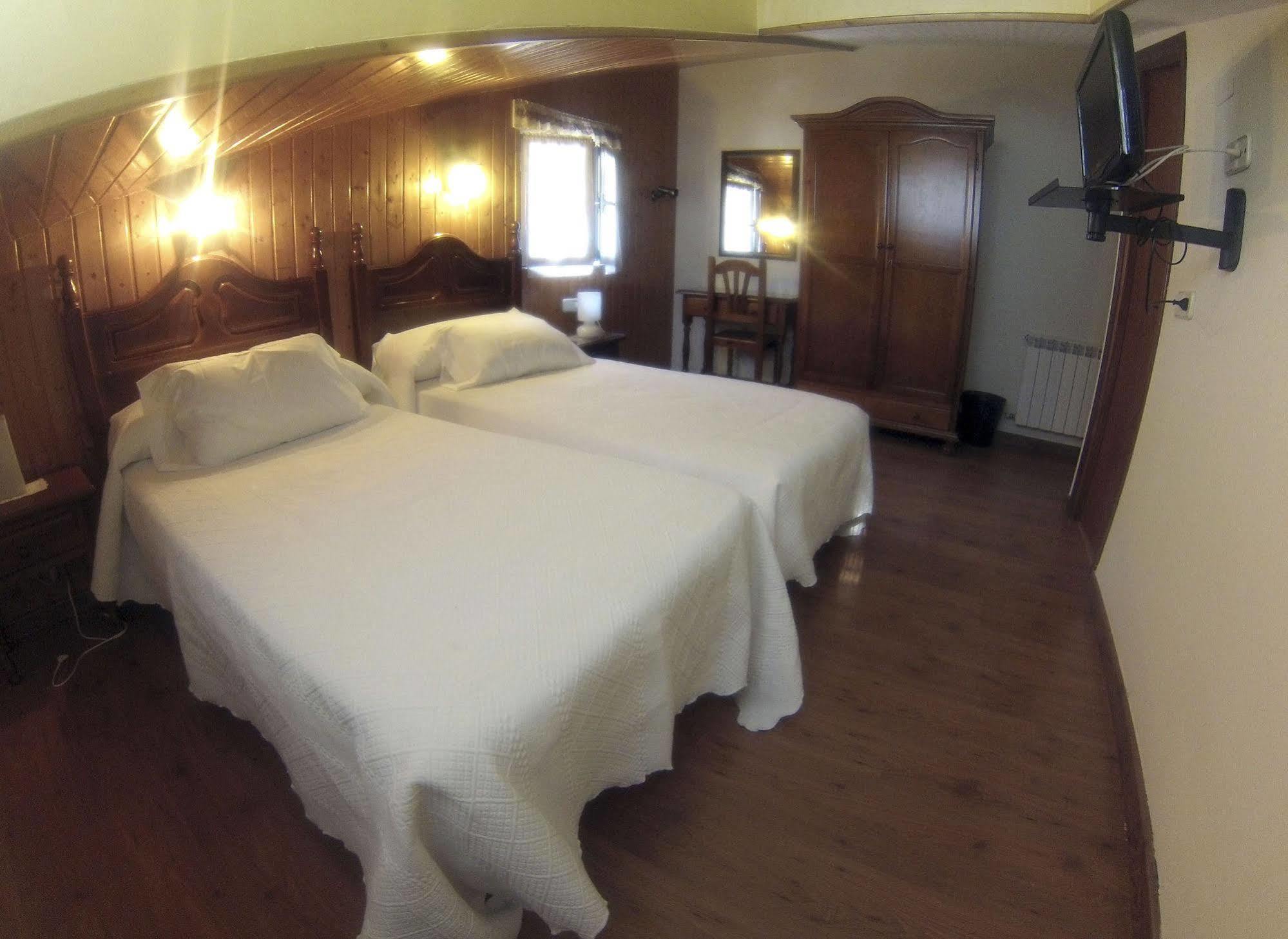 Hostal Martin - Sanabria Ribadelago Zewnętrze zdjęcie